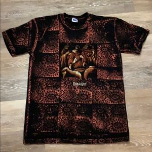 Equinoccio-Graphic Tee EUC